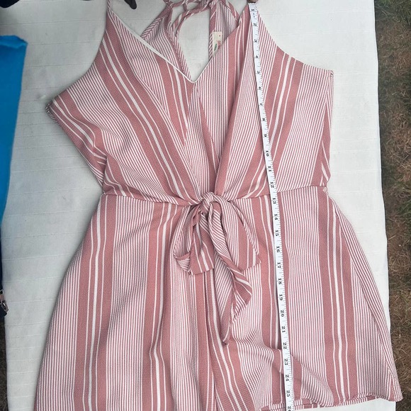 Hummingbird Striped Red Romper Shorts Size Medium - Picture 11 of 12